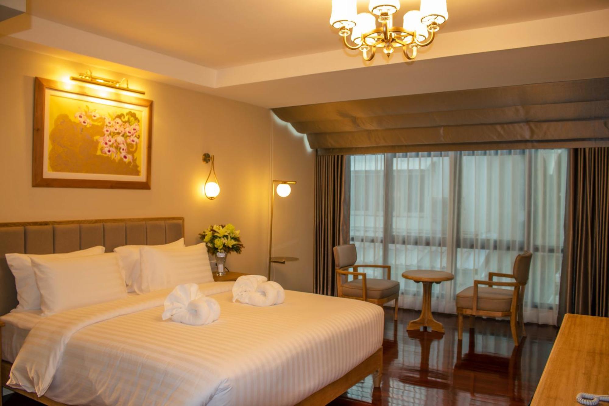 Siri Grand Bangkok Hotel المظهر الخارجي الصورة