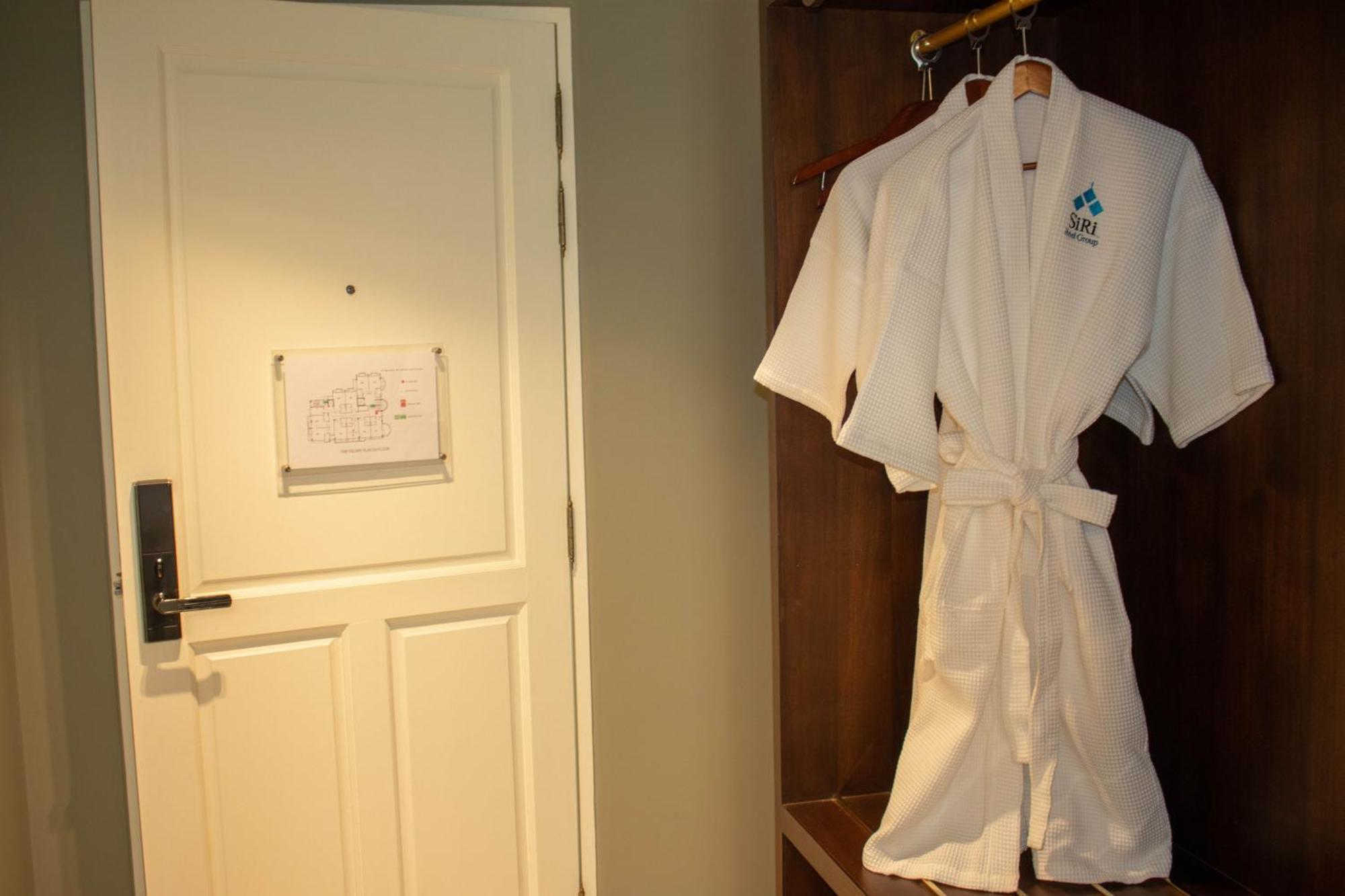 Siri Grand Bangkok Hotel المظهر الخارجي الصورة